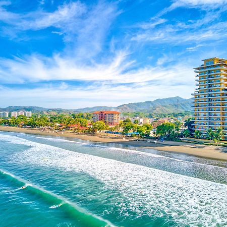 Secretjaco - Luxury Beach Front Penthouse With Pool & Jacuzzi Exterior photo