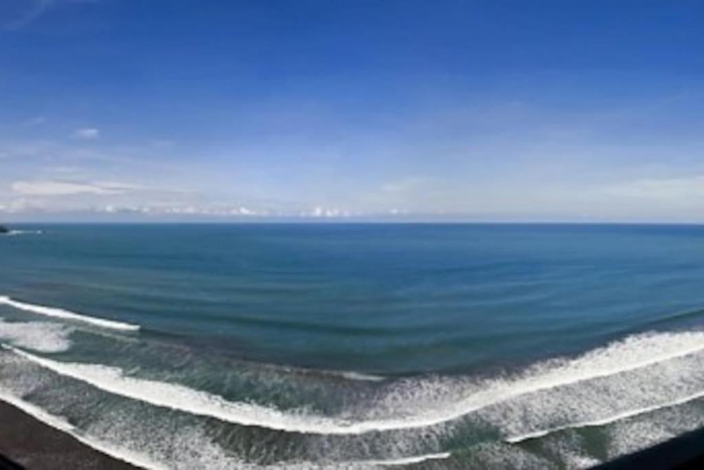 Secretjaco - Luxury Beach Front Penthouse With Pool & Jacuzzi Exterior photo