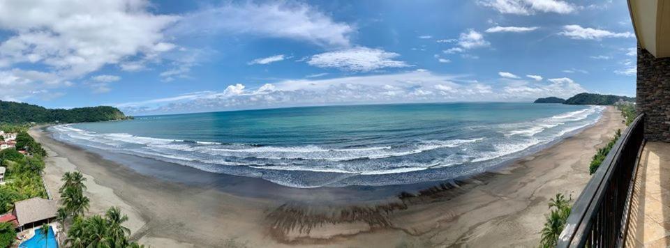 Secretjaco - Luxury Beach Front Penthouse With Pool & Jacuzzi Exterior photo