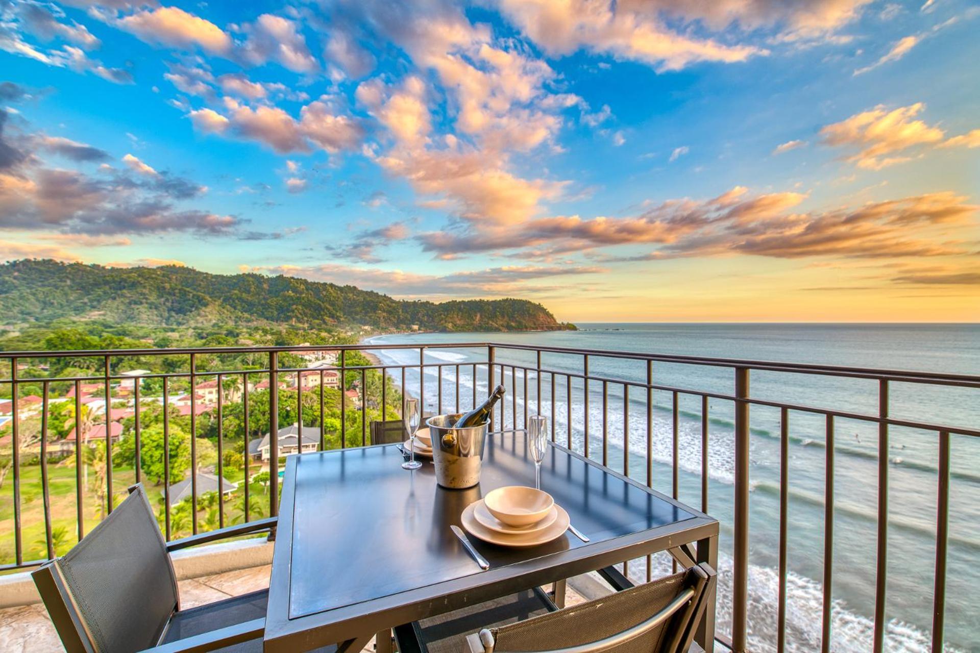 Secretjaco - Luxury Beach Front Penthouse With Pool & Jacuzzi Exterior photo